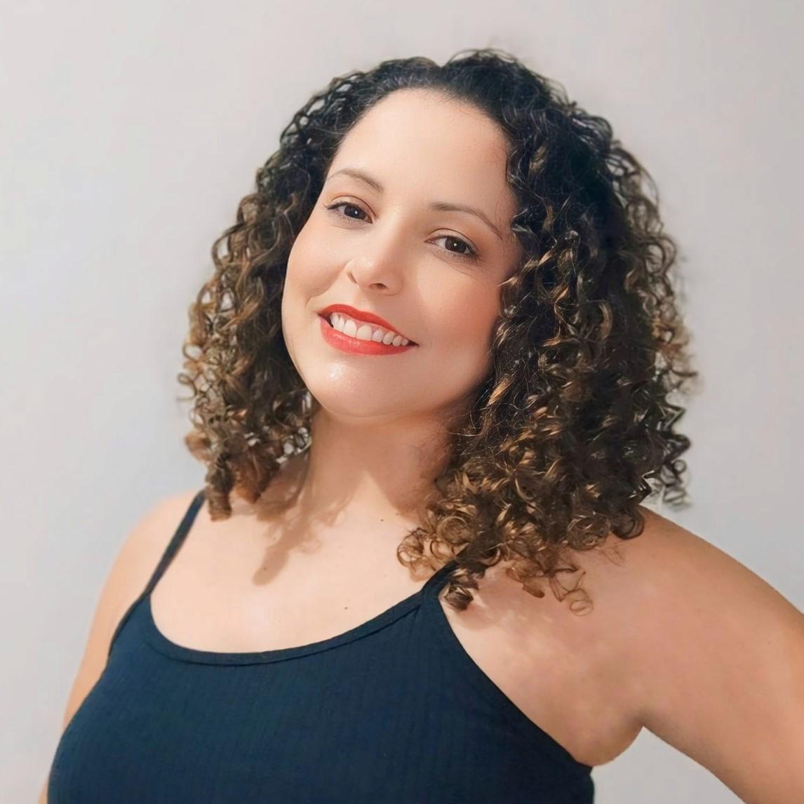 Késia Brito - PE